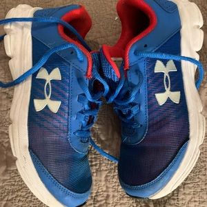 Armour youth shoes